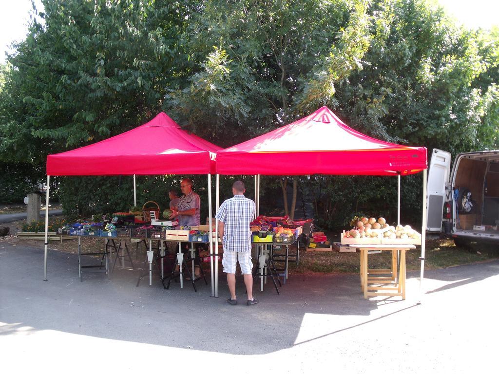 Saint-Valérien 如里尔斯营地旅馆酒店 外观 照片